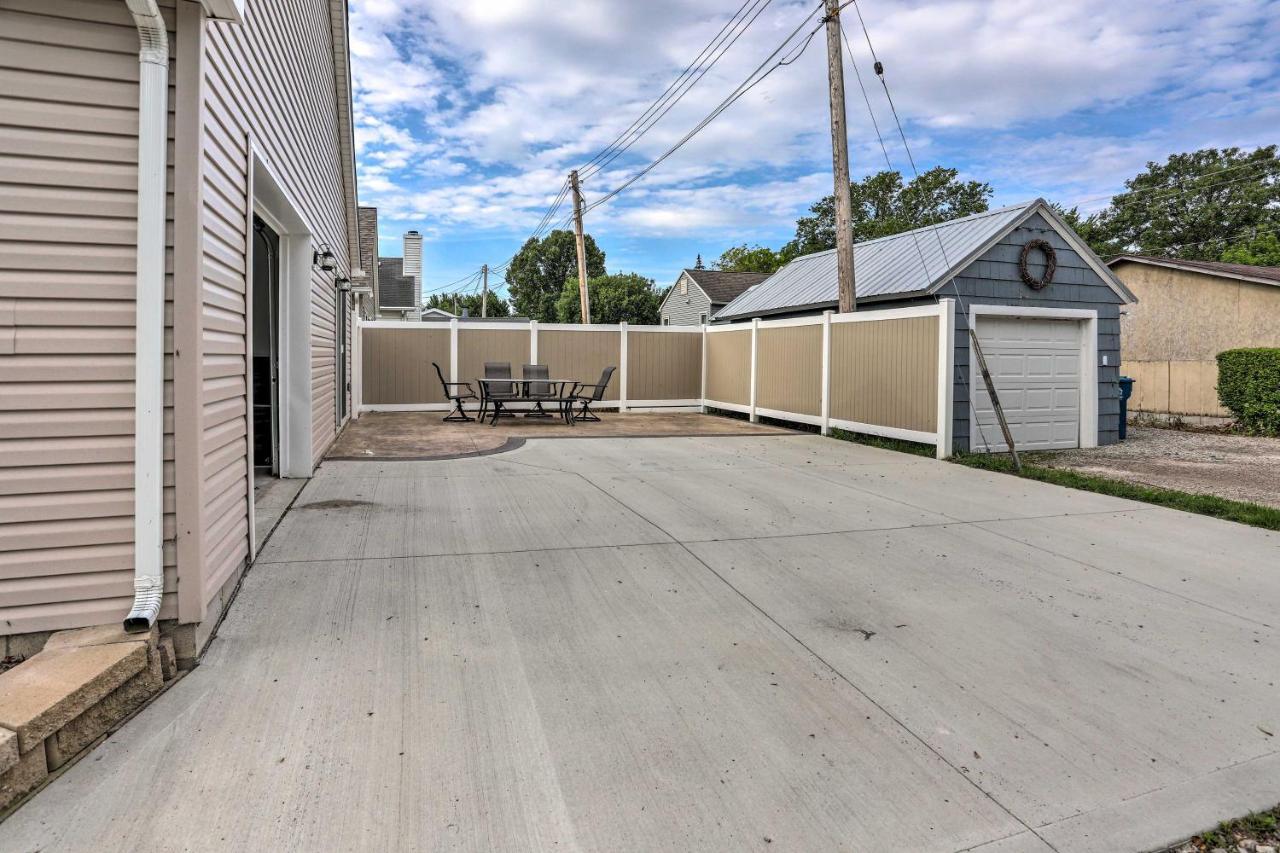 Port Clinton Home With Lake Views! Exterior photo